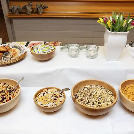 Dag Bondeheim 3* Skien